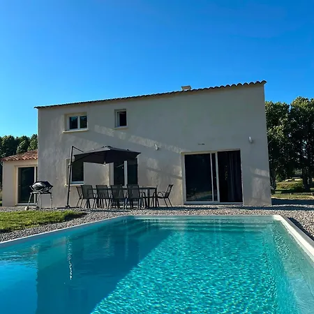 Maison La Sainte-victoire 빌라 *